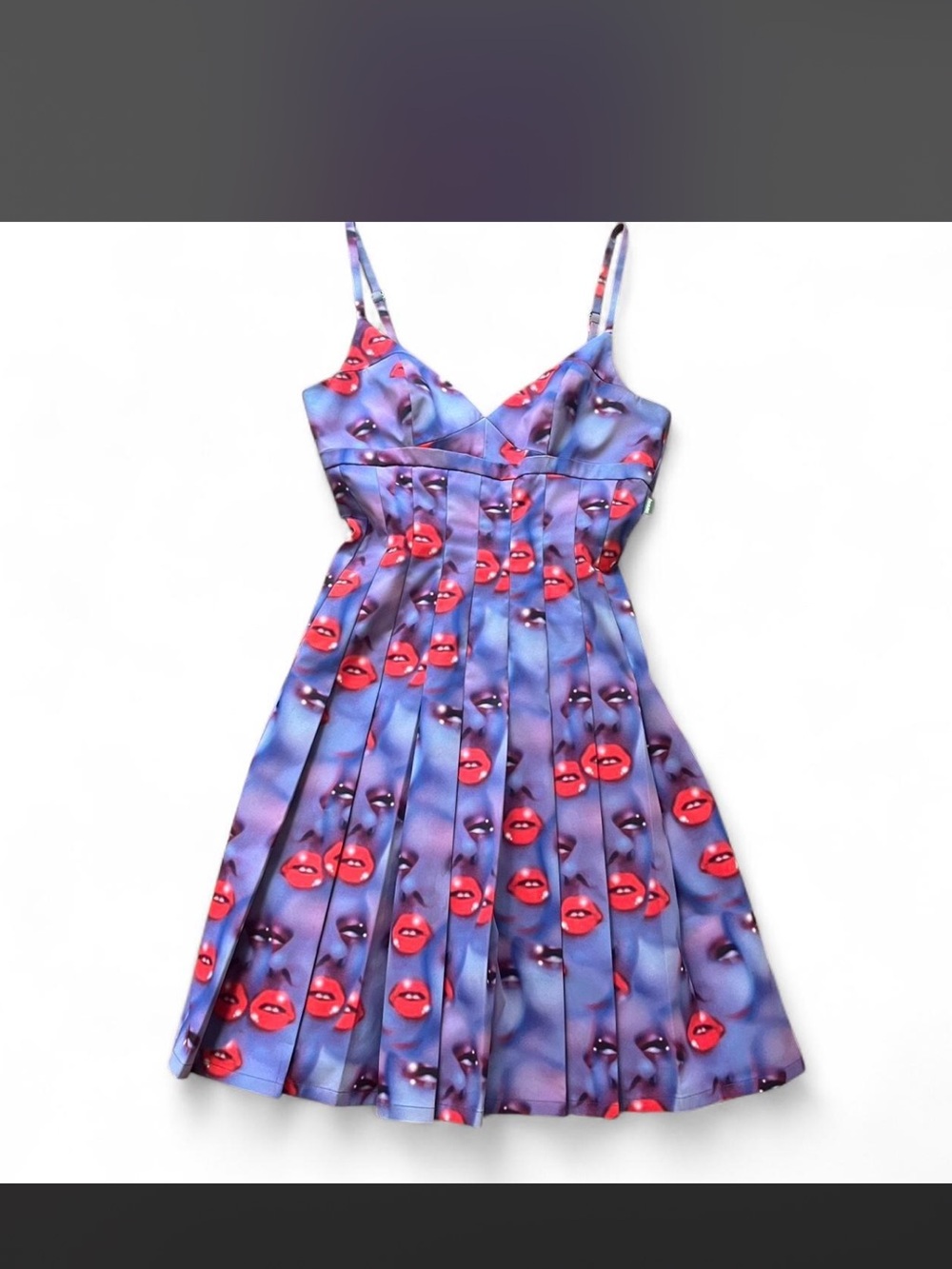 RARE Marc Jacob’s Purple Lip Print Pleated Dress